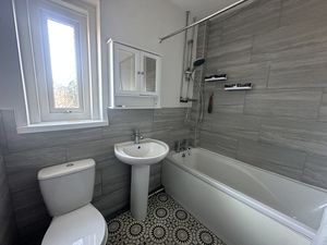 Photo 26- click for photo gallery